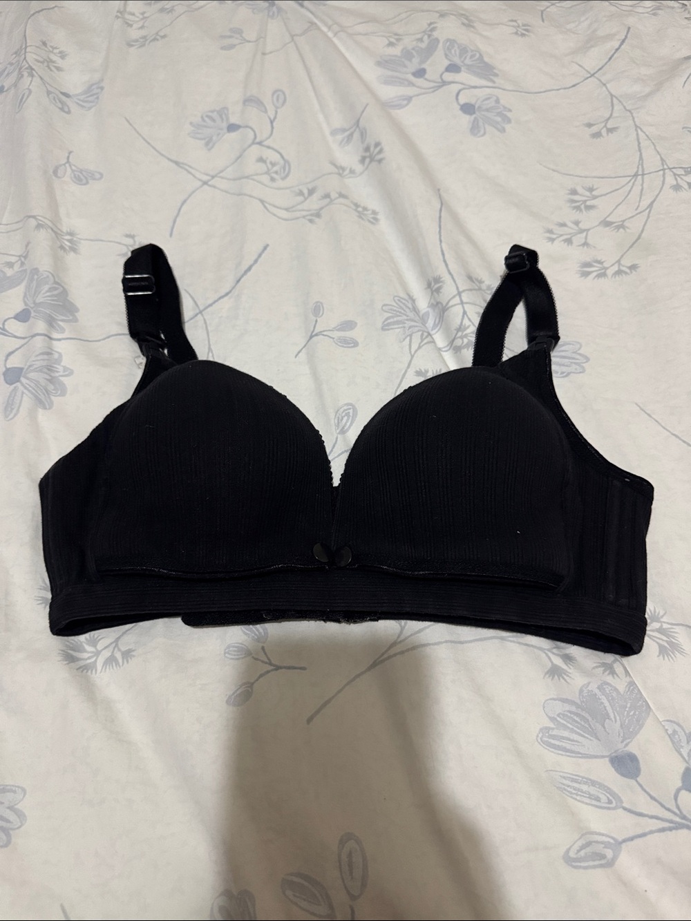 ⭐️Women Nursing Bra (Size: 34C)